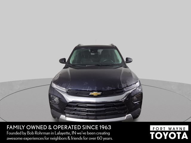 Used 2021 Chevrolet TrailBlazer LT w/ Convenience Package FWD image 3