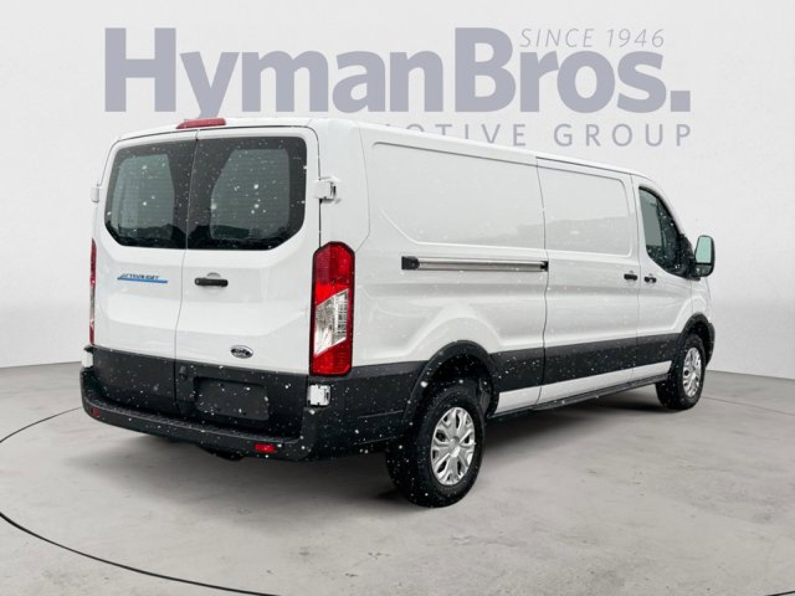 Used 2023 Ford E-Transit Low Roof image 3