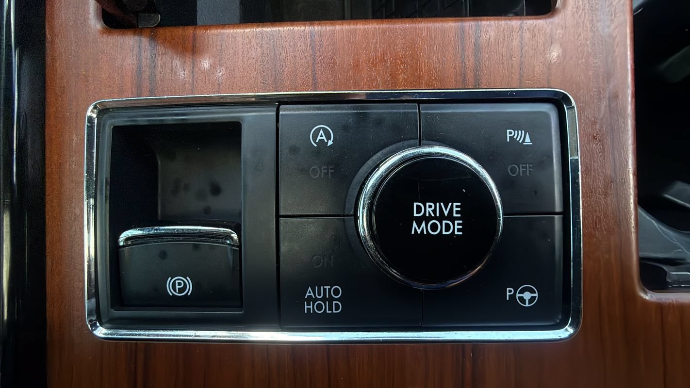 Used 2020 Lincoln Navigator Reserve w/ Equipment Group 208A Reserve AWD/4WD image 15