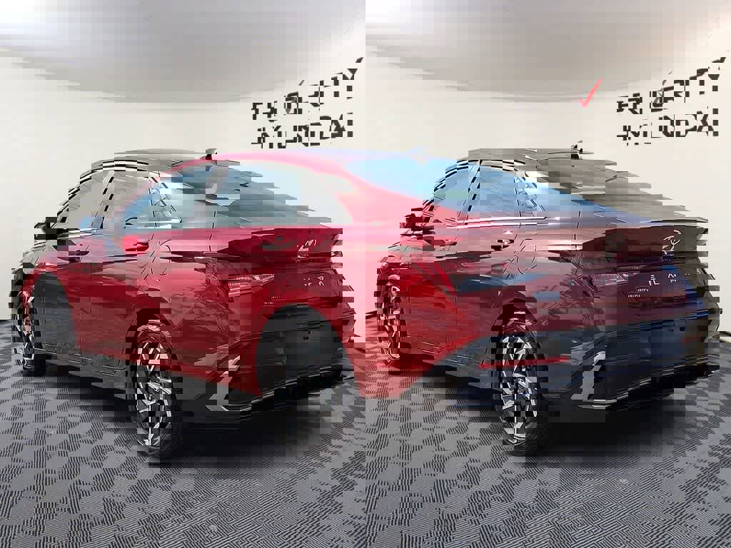 Used 2024 Hyundai Elantra SEL w/ Convenience Package image 6