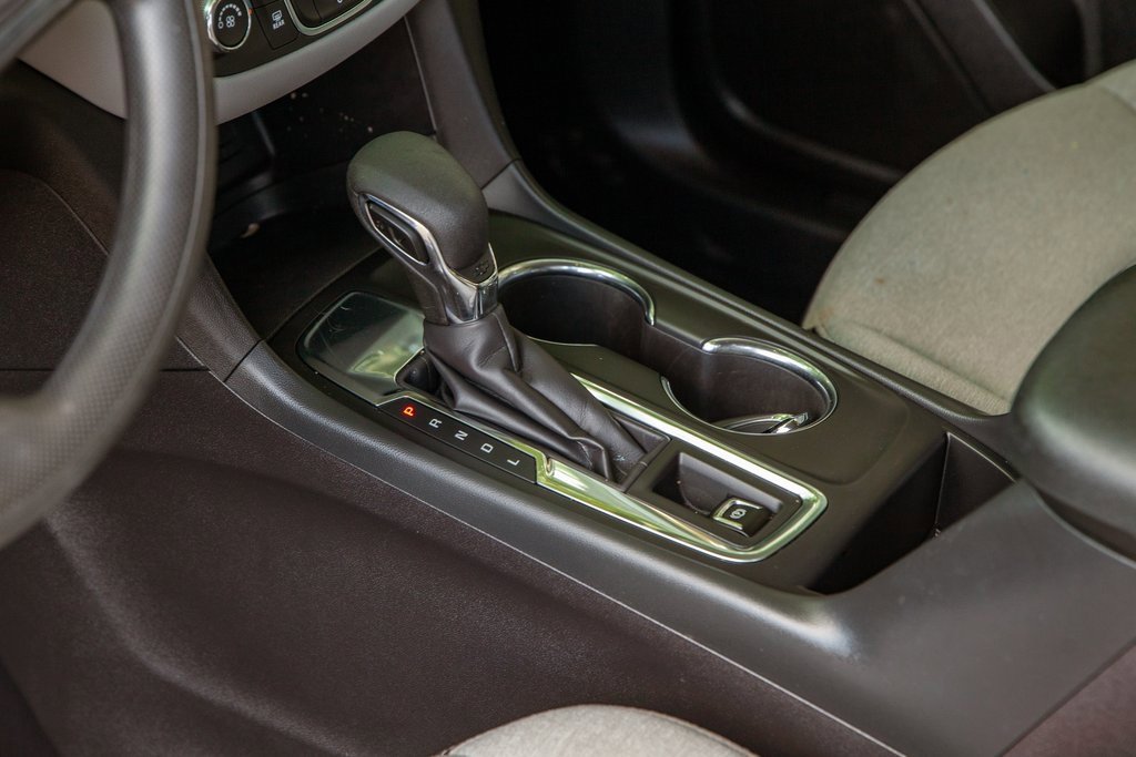 Used 2024 Chevrolet Equinox LS w/ LS Convenience Package image 13