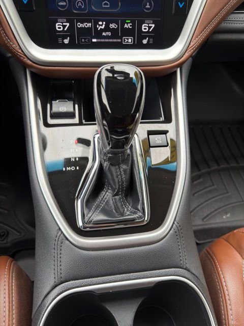Used 2022 Subaru Outback Touring XT AWD/4WD image 14