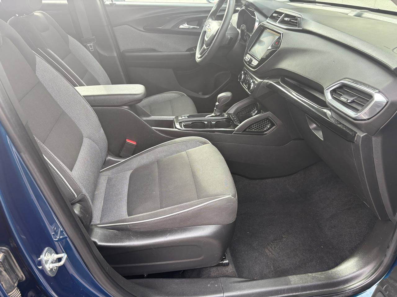 Used 2021 Chevrolet TrailBlazer LT w/ Convenience Package image 10
