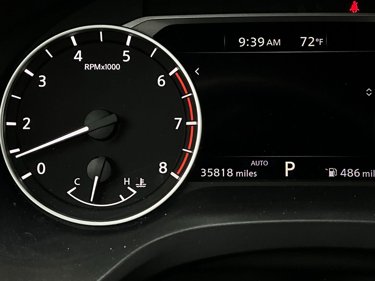 Used 2025 Nissan Rogue SV image 38