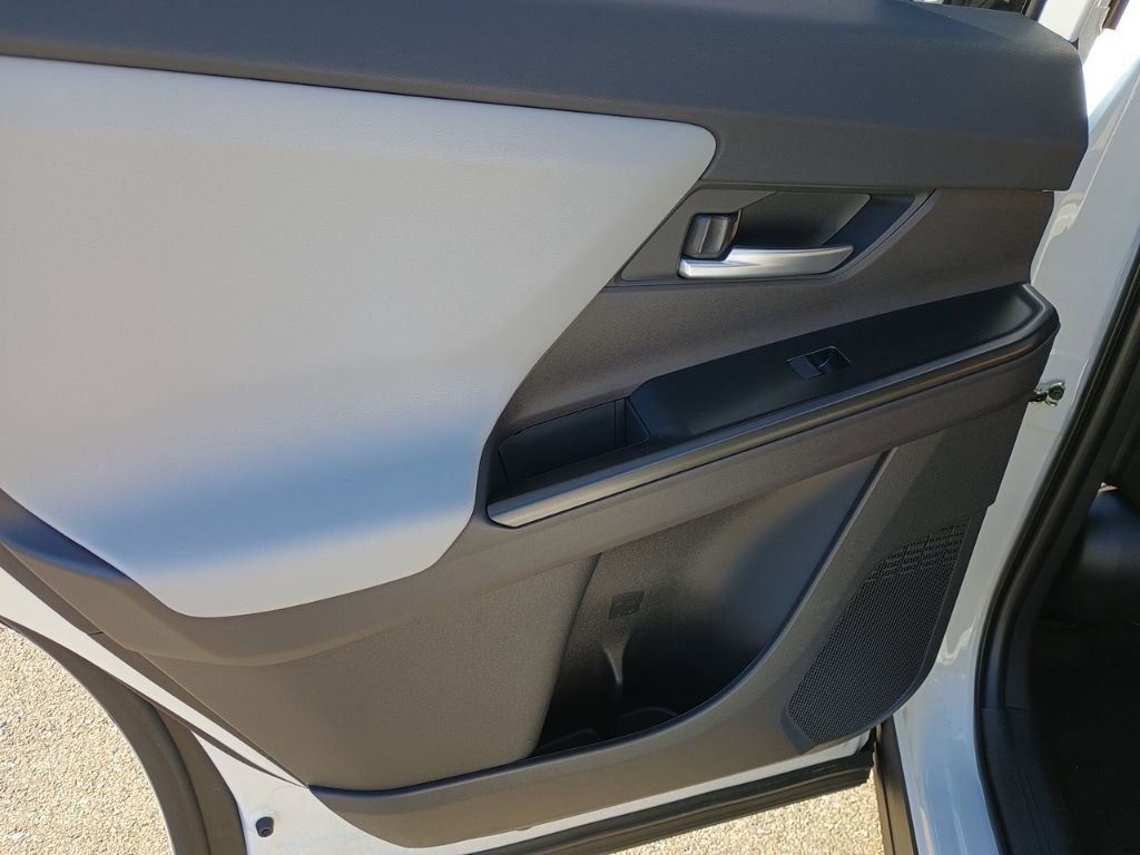 New 2026 Subaru Solterra image 11