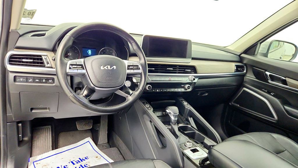 Used 2022 Kia Telluride EX w/ EX Premium Package AWD/4WD image 13