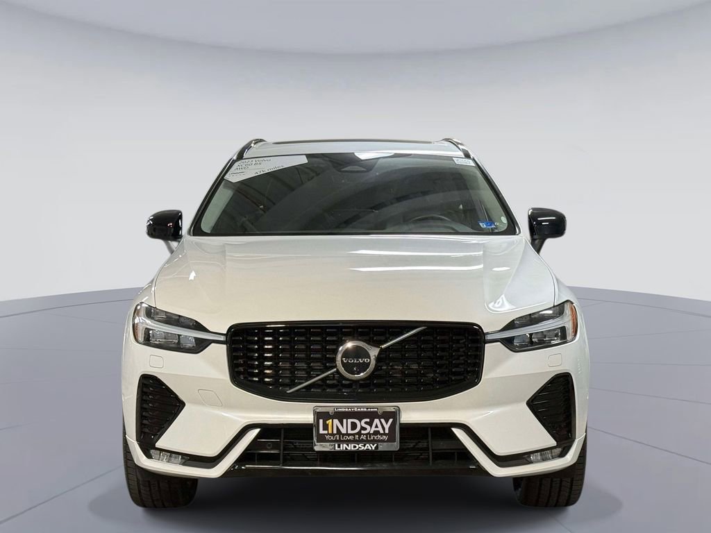Used 2023 Volvo XC60 B5 Plus w/ Climate Package AWD/4WD image 8