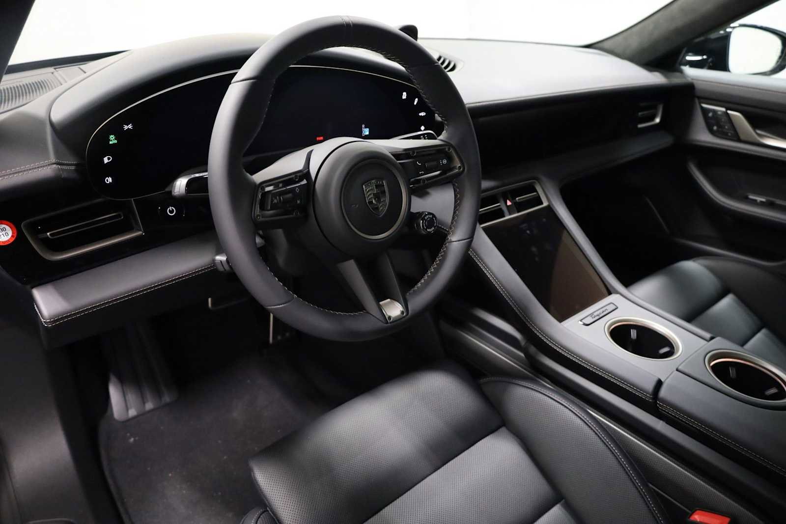 New 2025 Porsche Taycan Turbo image 4