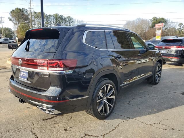 Certified 2025 Volkswagen Atlas SEL Premium R-Line image 4
