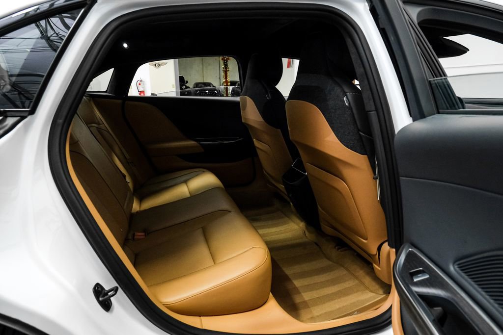 Used 2024 Lucid Air Touring image 39