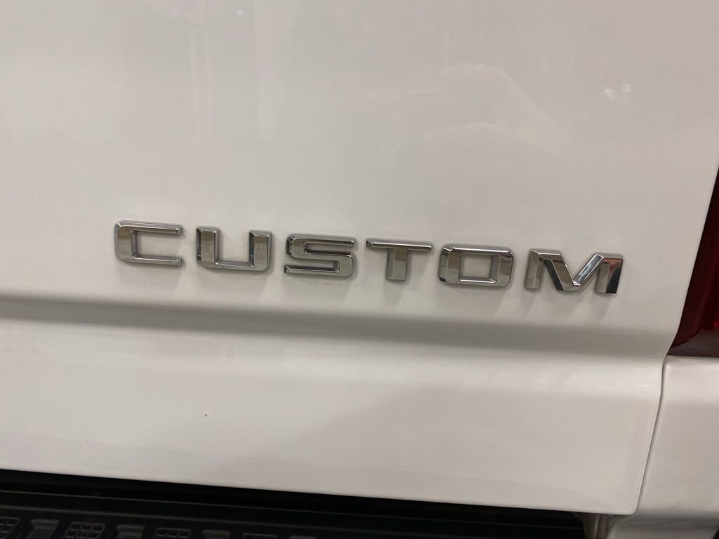 Used 2024 Chevrolet Silverado 2500 Custom w/ Custom Value Package image 27