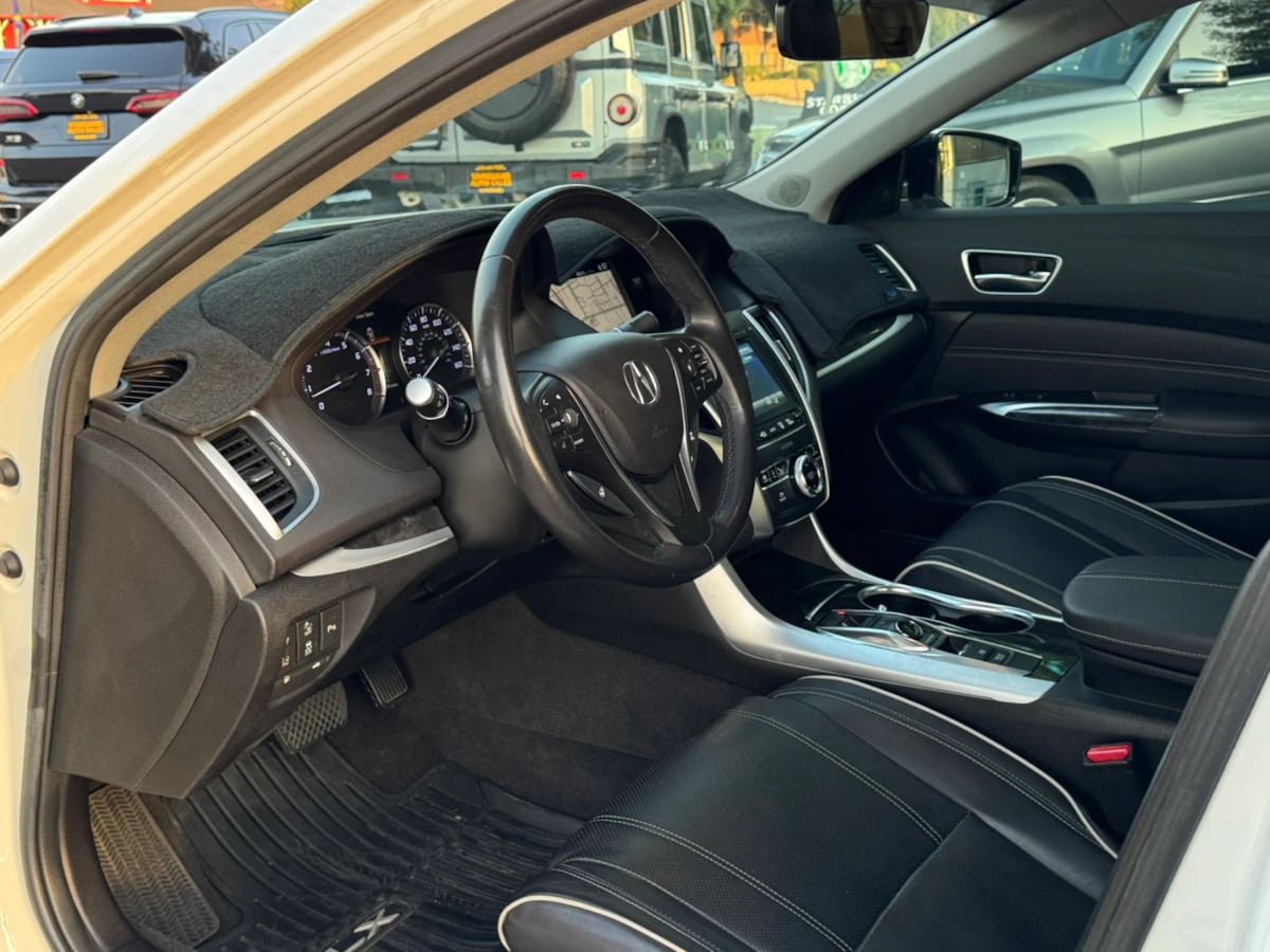 Used 2019 Acura TLX V6 w/ Advance Package FWD image 31