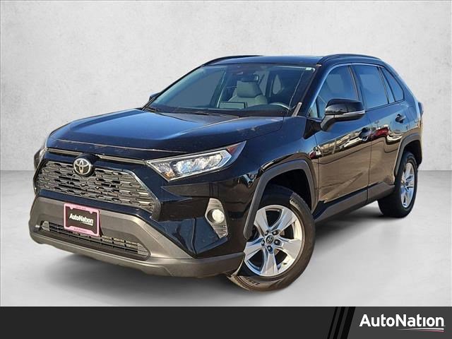 Used 2019 Toyota RAV4 XLE image 1