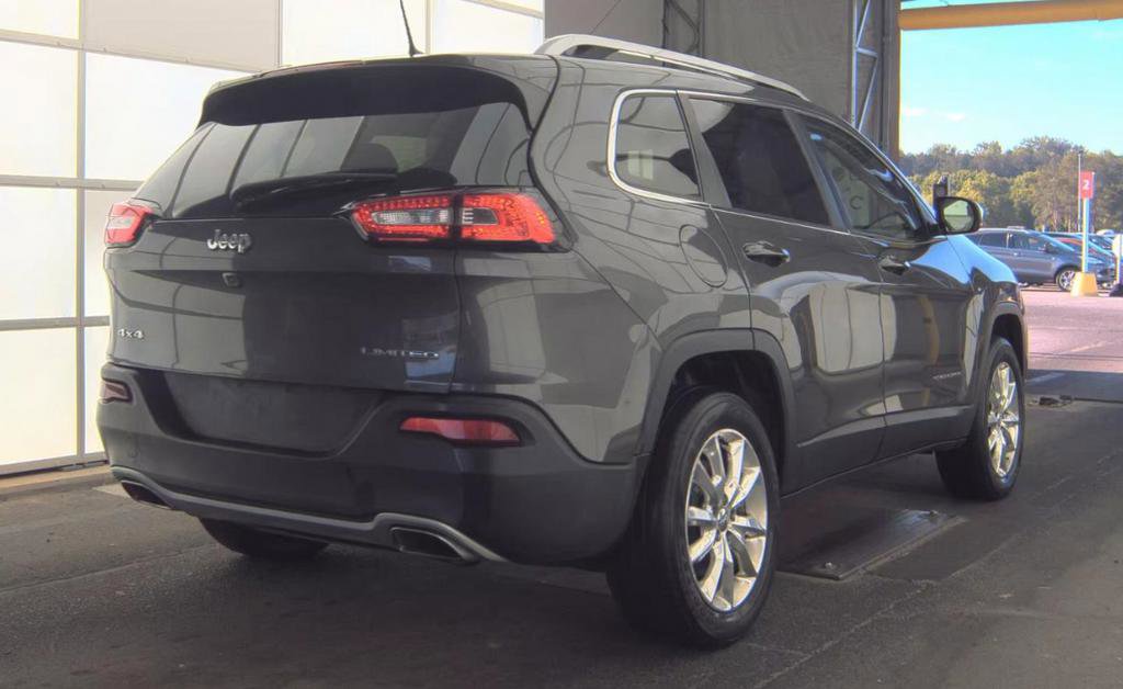 Used 2016 Jeep Cherokee Limited AWD/4WD image 8