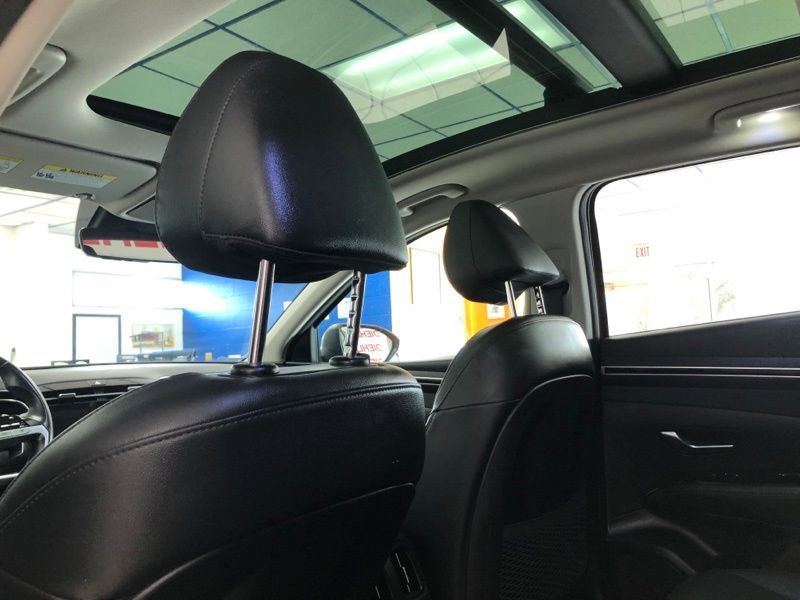 Used 2023 Hyundai Tucson Limited image 18