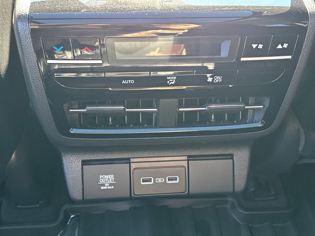 Used 2024 Acura MDX SH-AWD w/ Technology Package image 38