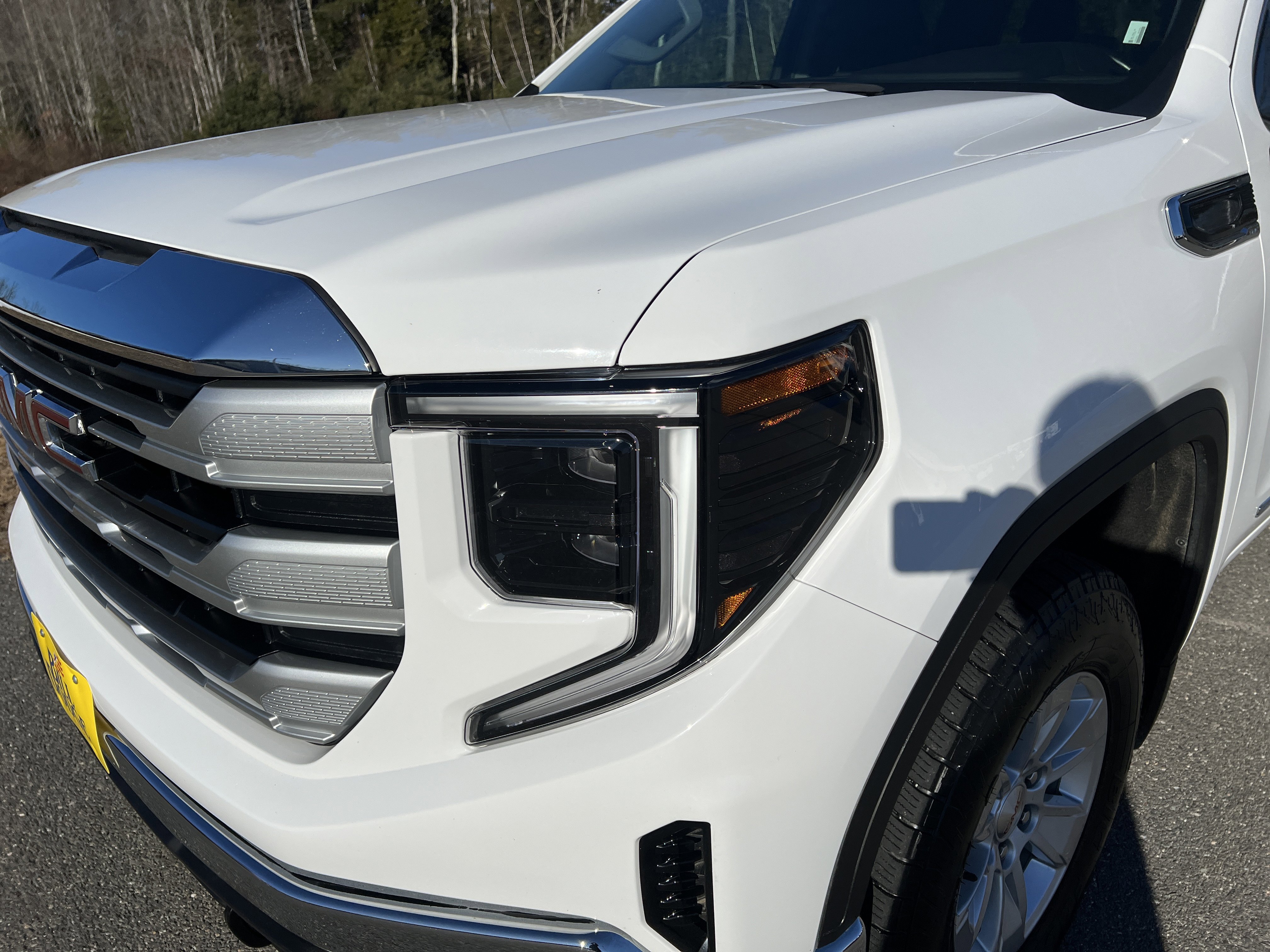 Used 2024 GMC Sierra 1500 SLE image 9