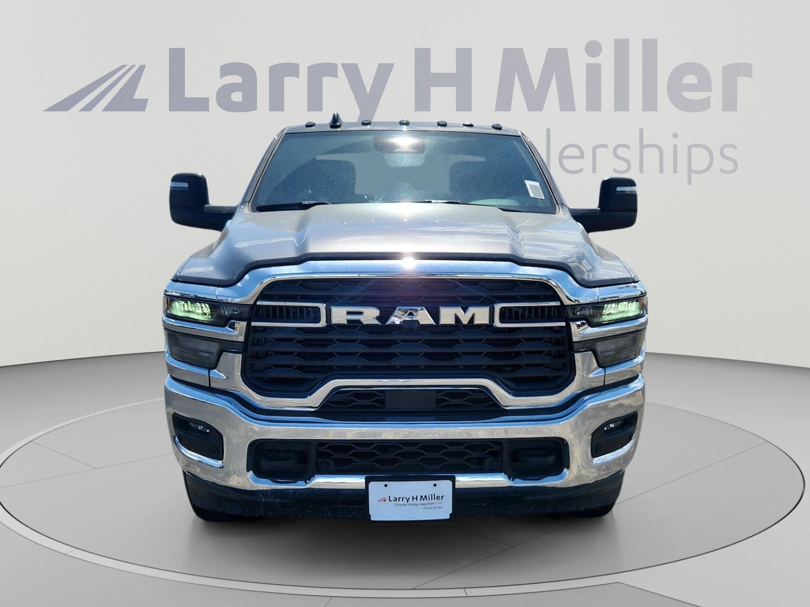 New 2025 RAM 3500 Tradesman w/ Chrome Appearance Group AWD/4WD image 9