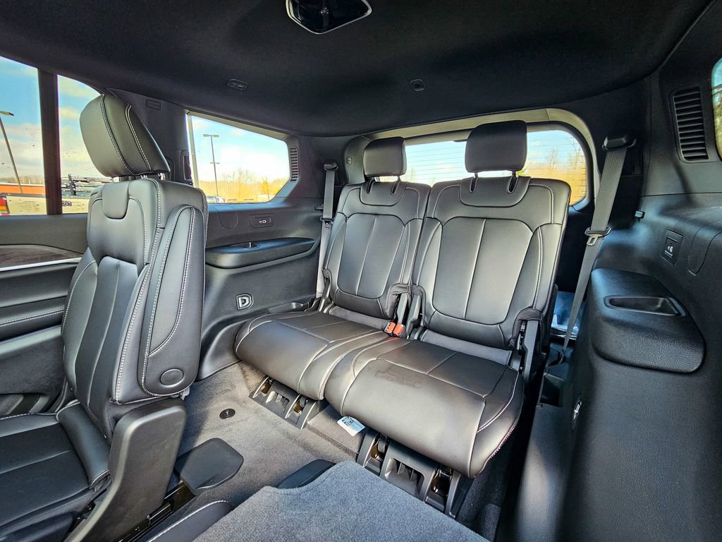 New 2026 Jeep Grand Cherokee L Limited image 37