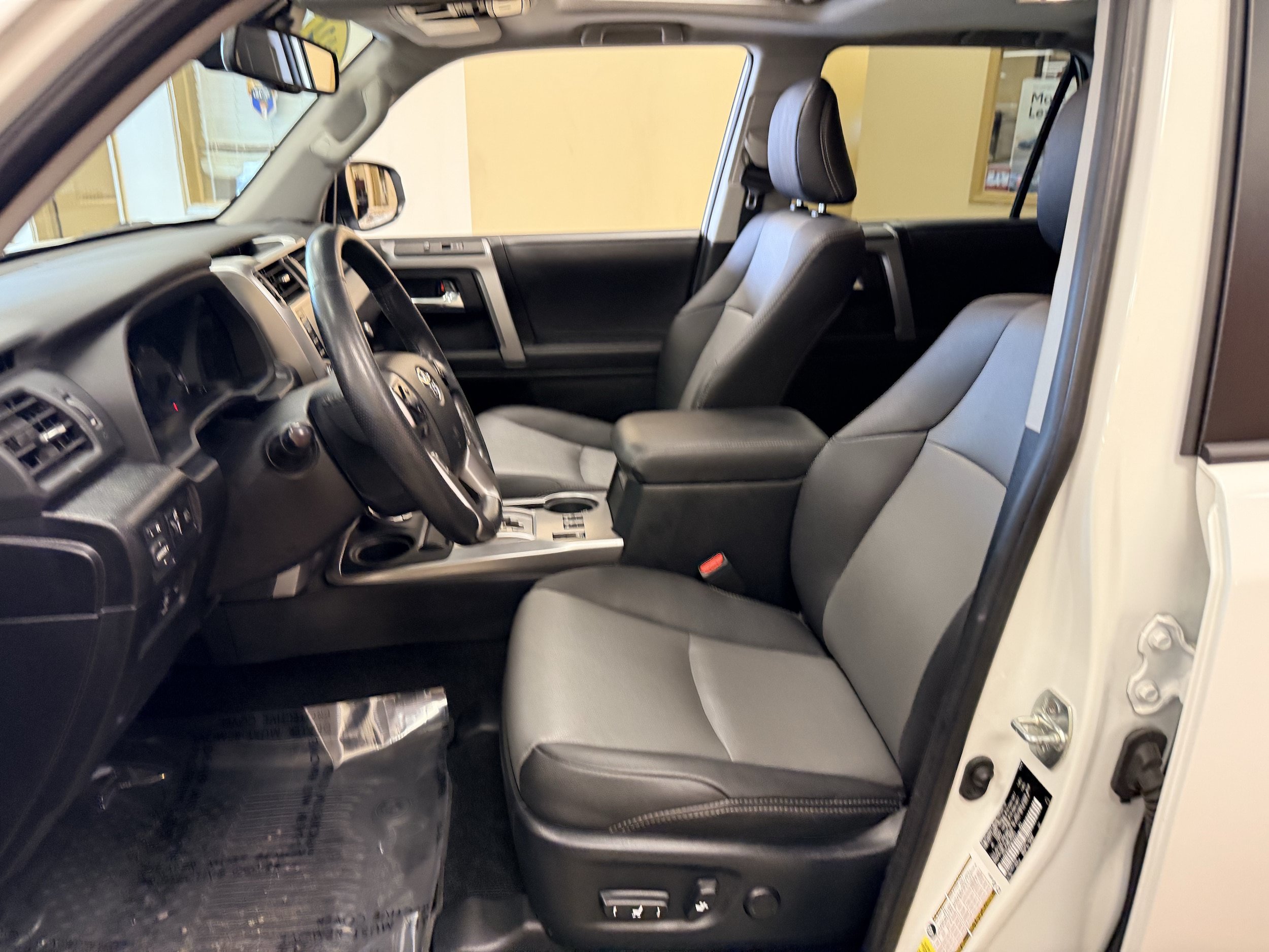 Certified 2024 Toyota 4Runner SR5 Premium w/ Moonroof Package AWD/4WD image 18