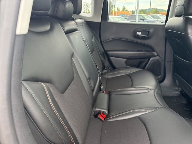 Used 2021 Jeep Compass Latitude w/ Driver Assistance Group AWD/4WD image 13