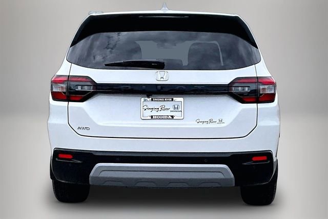 Used 2025 Honda Pilot EX-L image 6