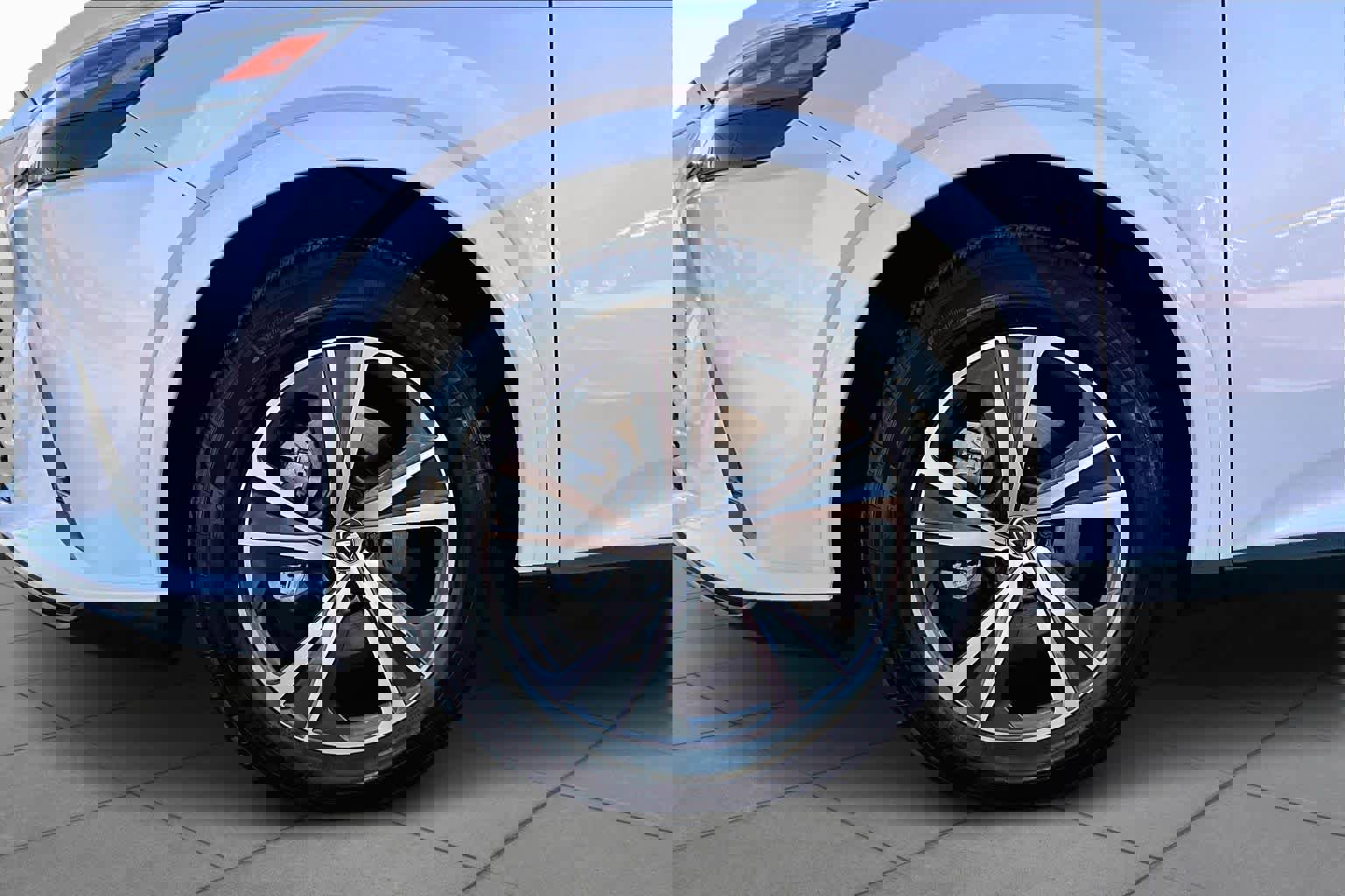 Used 2024 Lexus RX 350 w/ Technology Package image 11