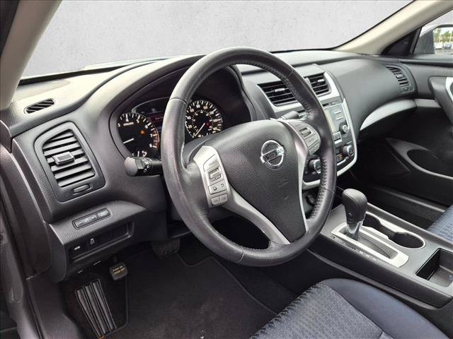 Used 2016 Nissan Altima 2.5 SV FWD image 10