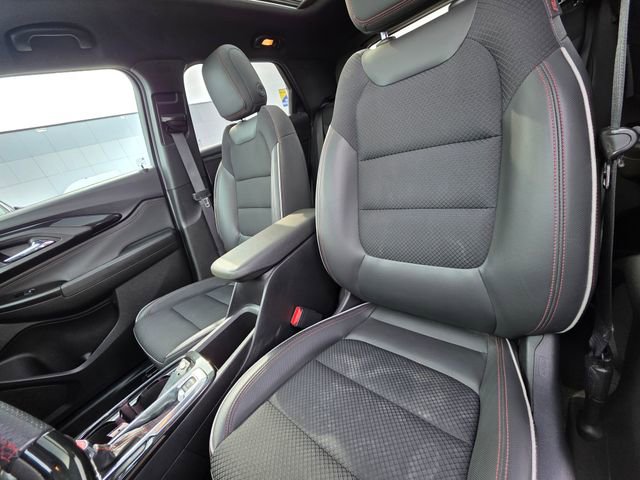 Used 2021 Chevrolet TrailBlazer RS w/ Sun and Liftgate Package FWD image 24