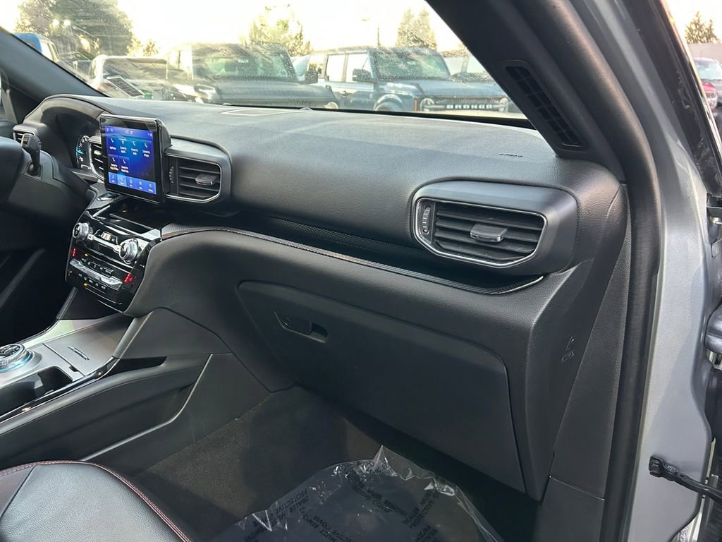Used 2023 Ford Explorer ST-Line image 26