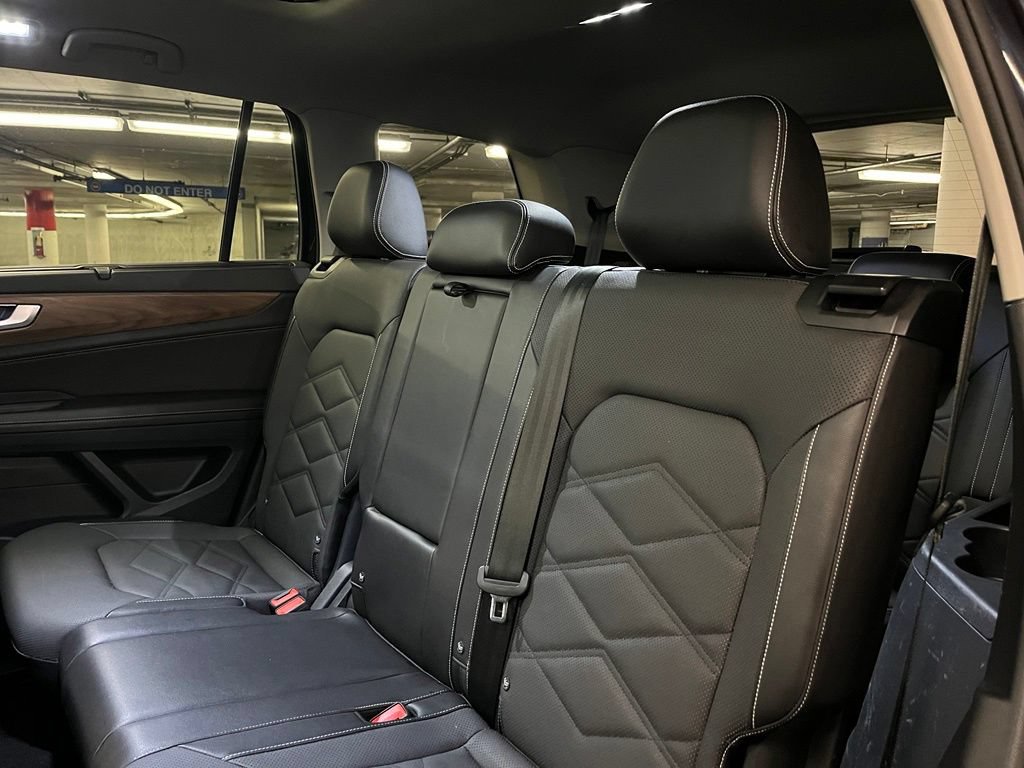 Used 2024 Volkswagen Atlas SE AWD/4WD image 23