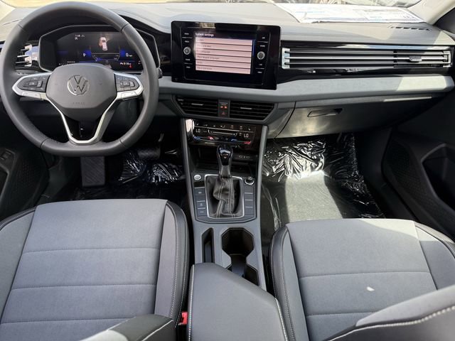New 2026 Volkswagen Jetta SE image 7