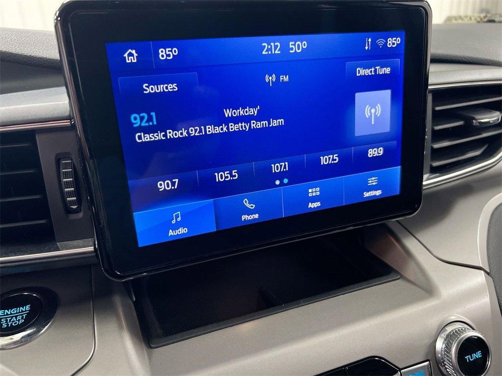 Used 2022 Ford Explorer XLT w/ Equipment Group 202A image 14