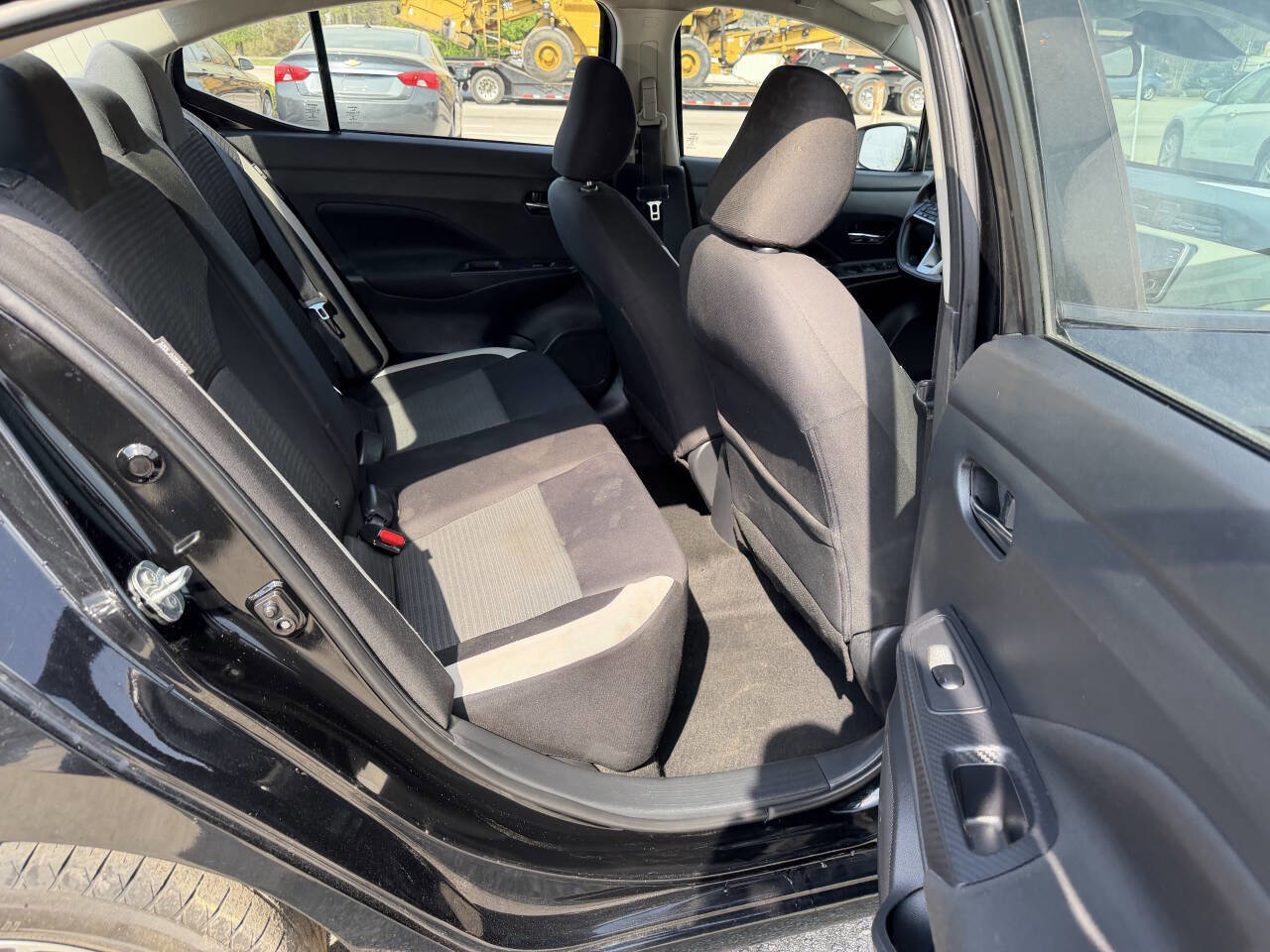 Used 2021 Nissan Versa SV image 17