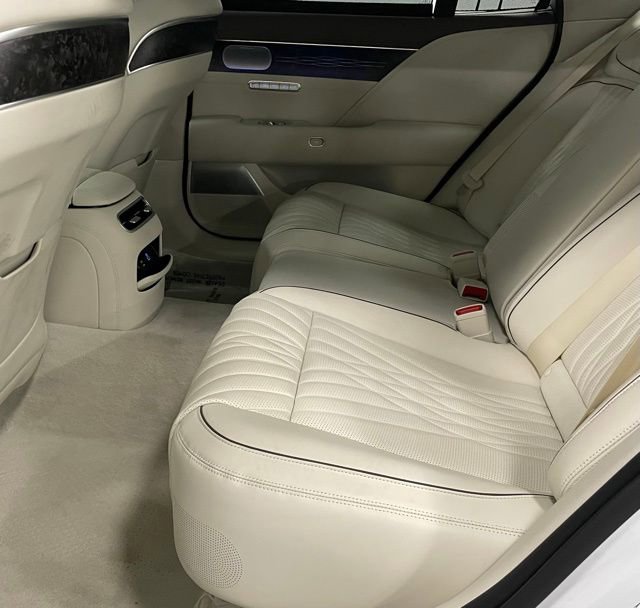Used 2025 Genesis G90 3.5T image 24
