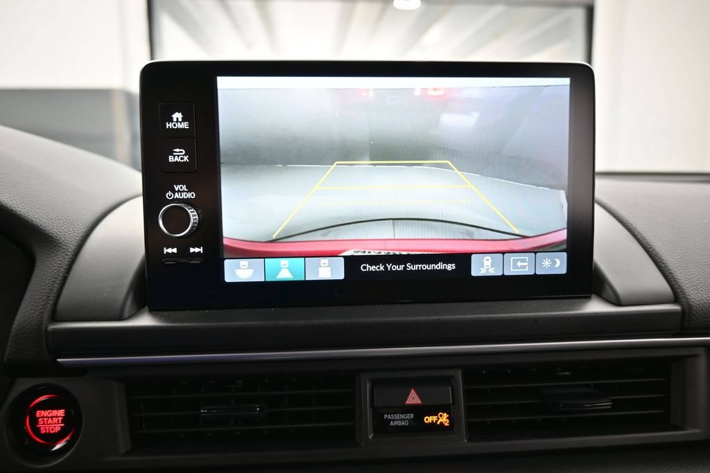 Used 2025 Honda Pilot Touring image 24