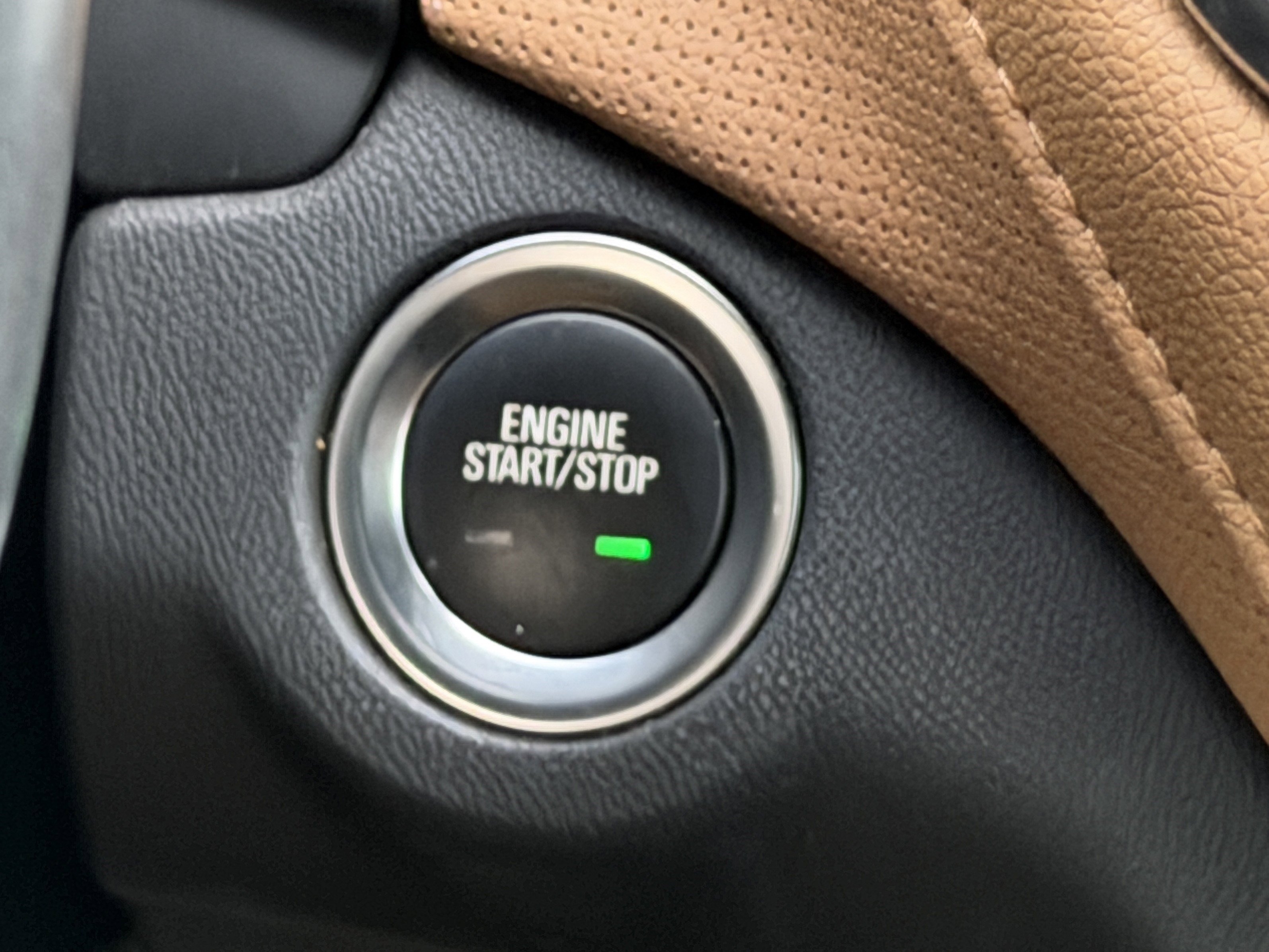 Used 2020 Chevrolet Equinox Premier AWD/4WD image 18