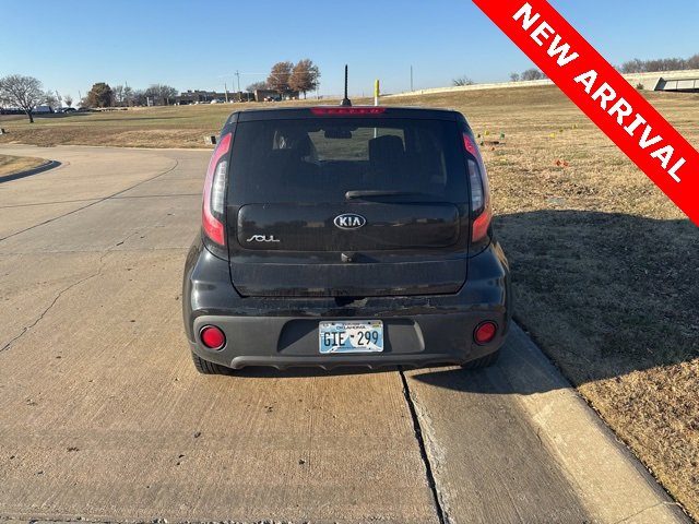 Used 2018 Kia Soul w/ Convenience Package image 4