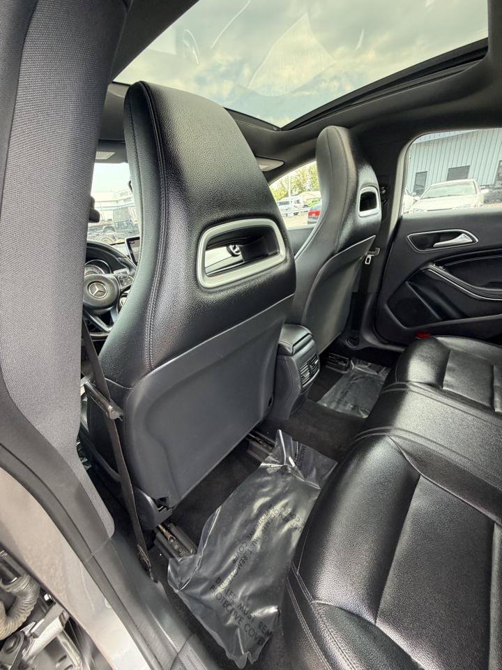 Used 2015 Mercedes-Benz CLA 250 image 34