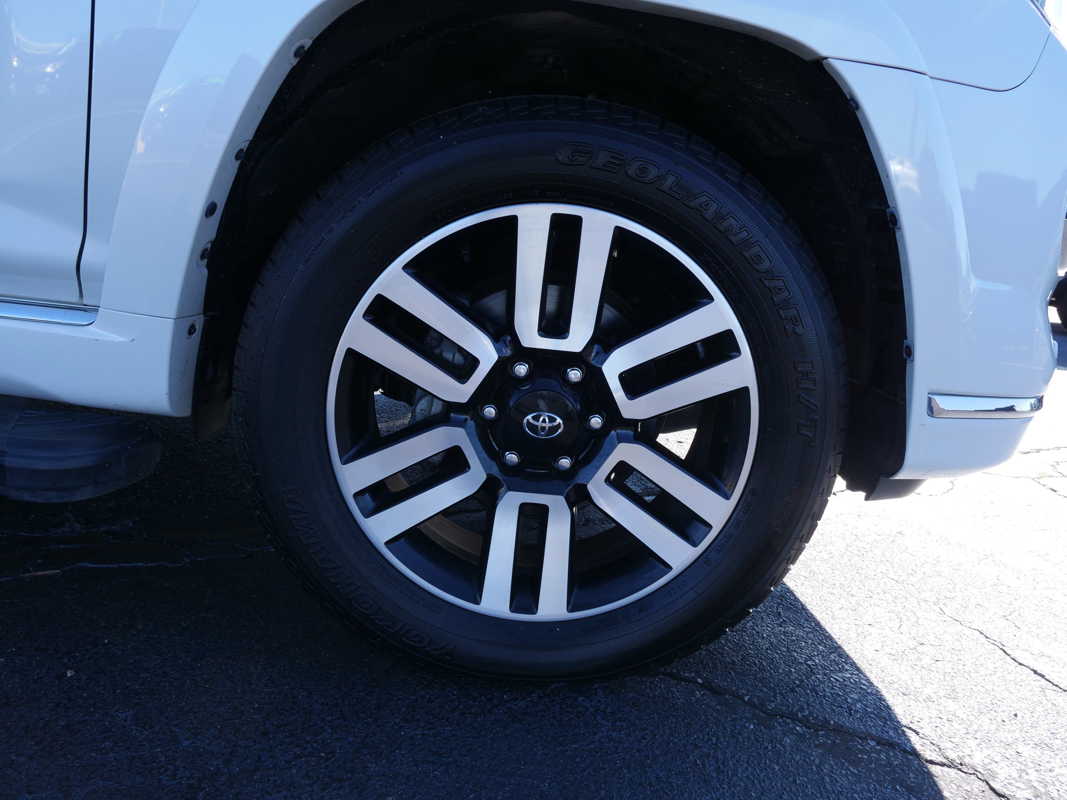 Used 2022 Toyota 4Runner Limited image 10