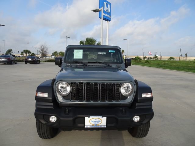 Used 2025 Jeep Wrangler Sport AWD/4WD image 2