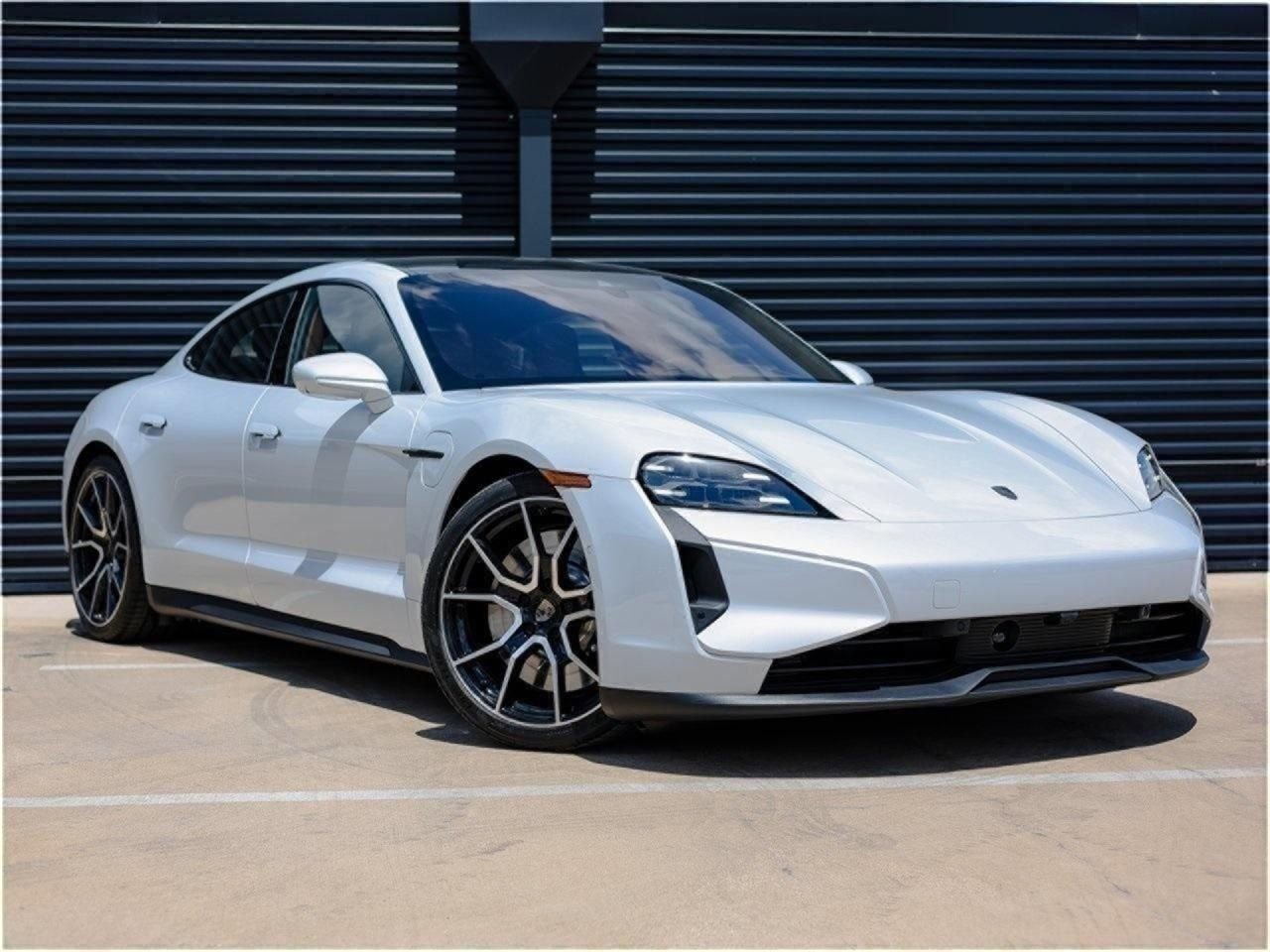 New 2025 Porsche Taycan Turbo image 9