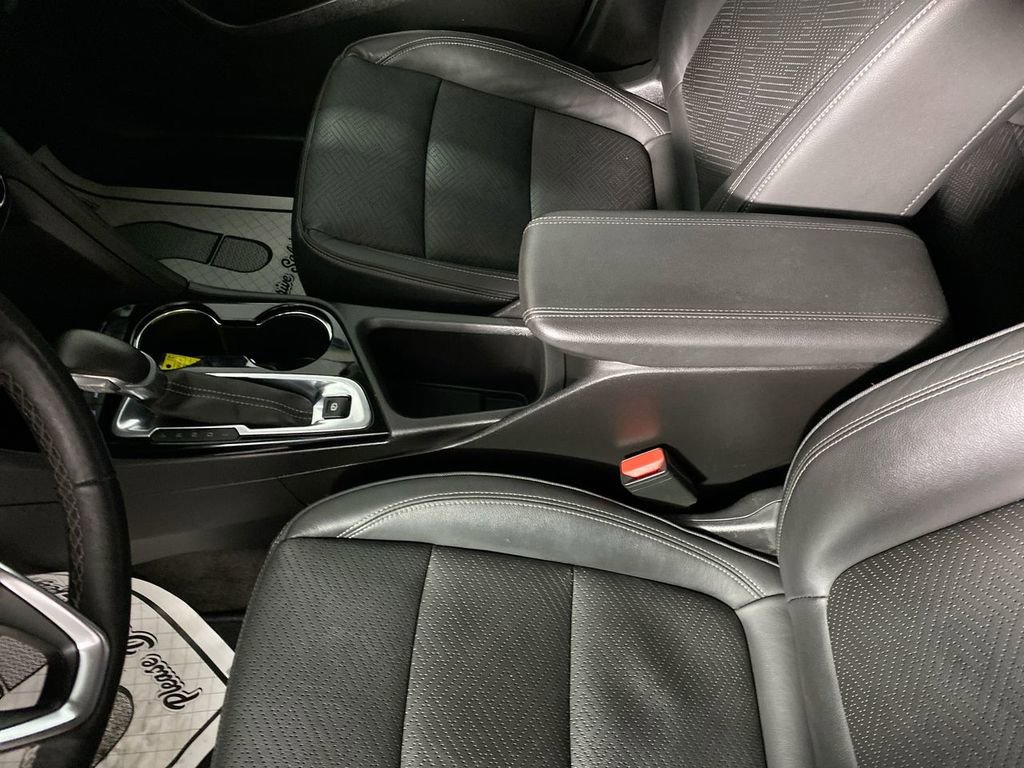 Used 2020 Buick Encore GX Essence w/ Sport Touring Package image 20