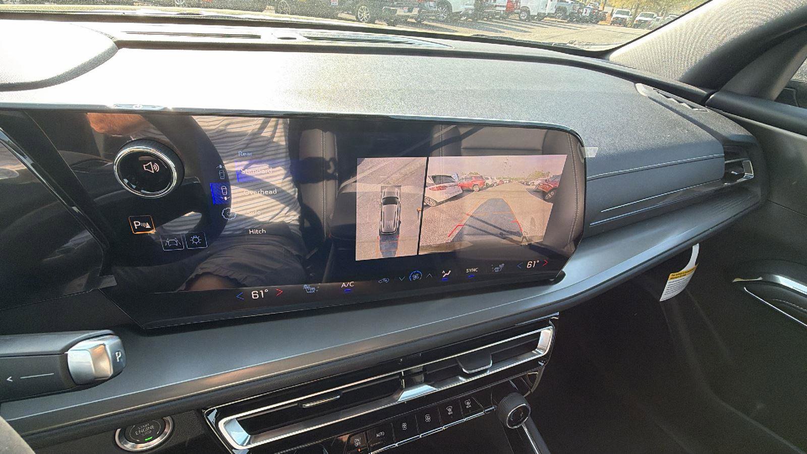 New 2026 Chevrolet Traverse LT image 24