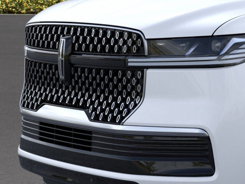 New 2026 Lincoln Navigator Reserve AWD/4WD image 17