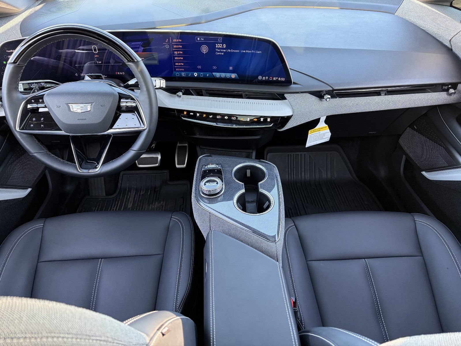 Certified 2025 Cadillac Optiq Sport 1 w/ LPO, ONYX Package AWD/4WD image 16