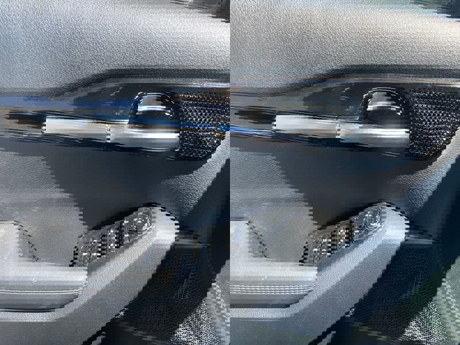 Used 2022 Kia Seltos EX AWD/4WD image 11