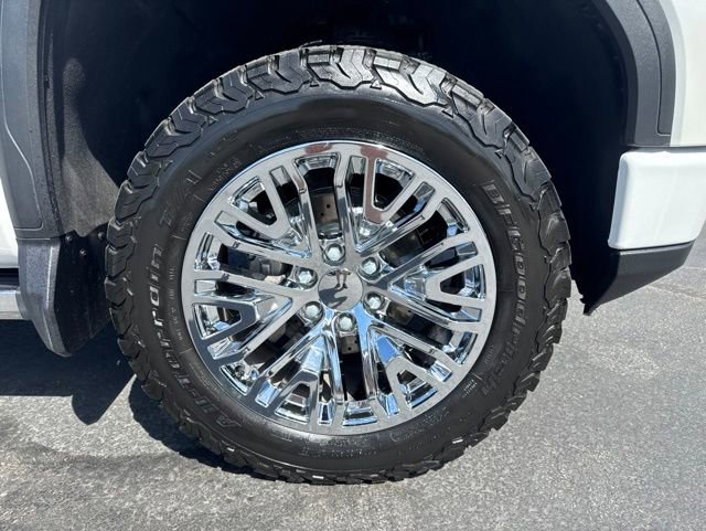 Used 2023 GMC Sierra 1500 Denali AWD/4WD image 9