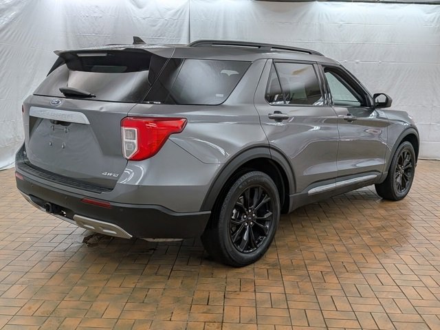 Used 2023 Ford Explorer XLT w/ Equipment Group 202A image 7