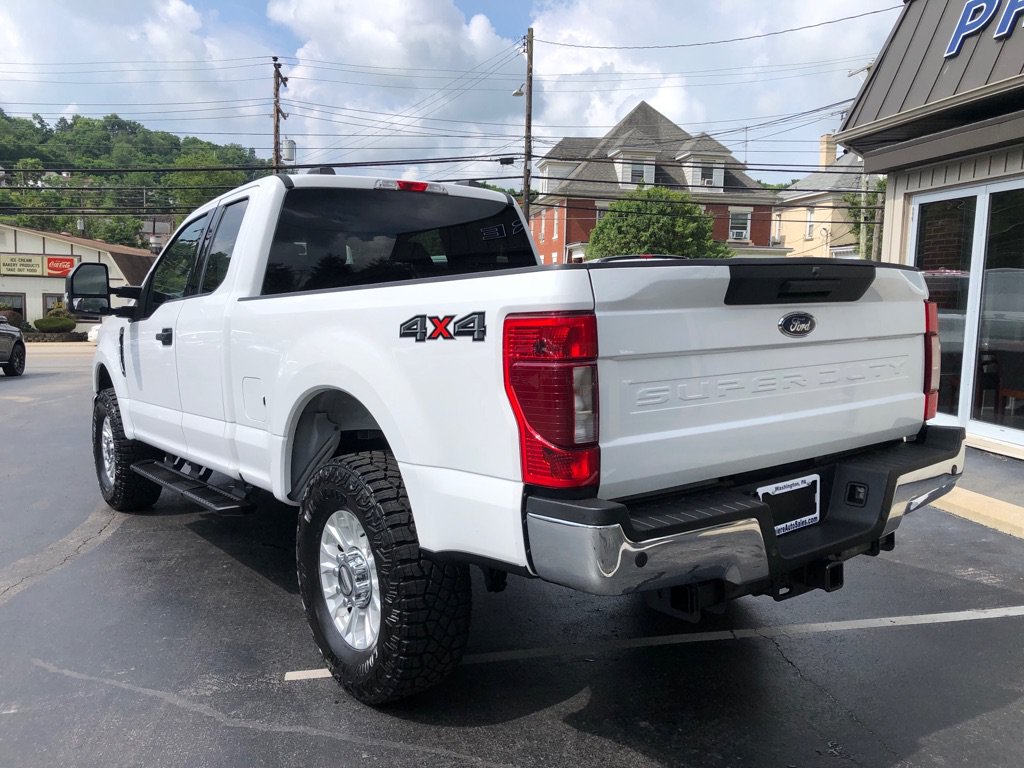 Used 2022 Ford F250 XLT w/ XLT Value Package AWD/4WD image 4